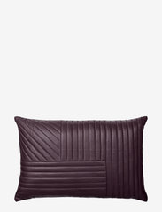 MOTUM cushion - BORDEAUX