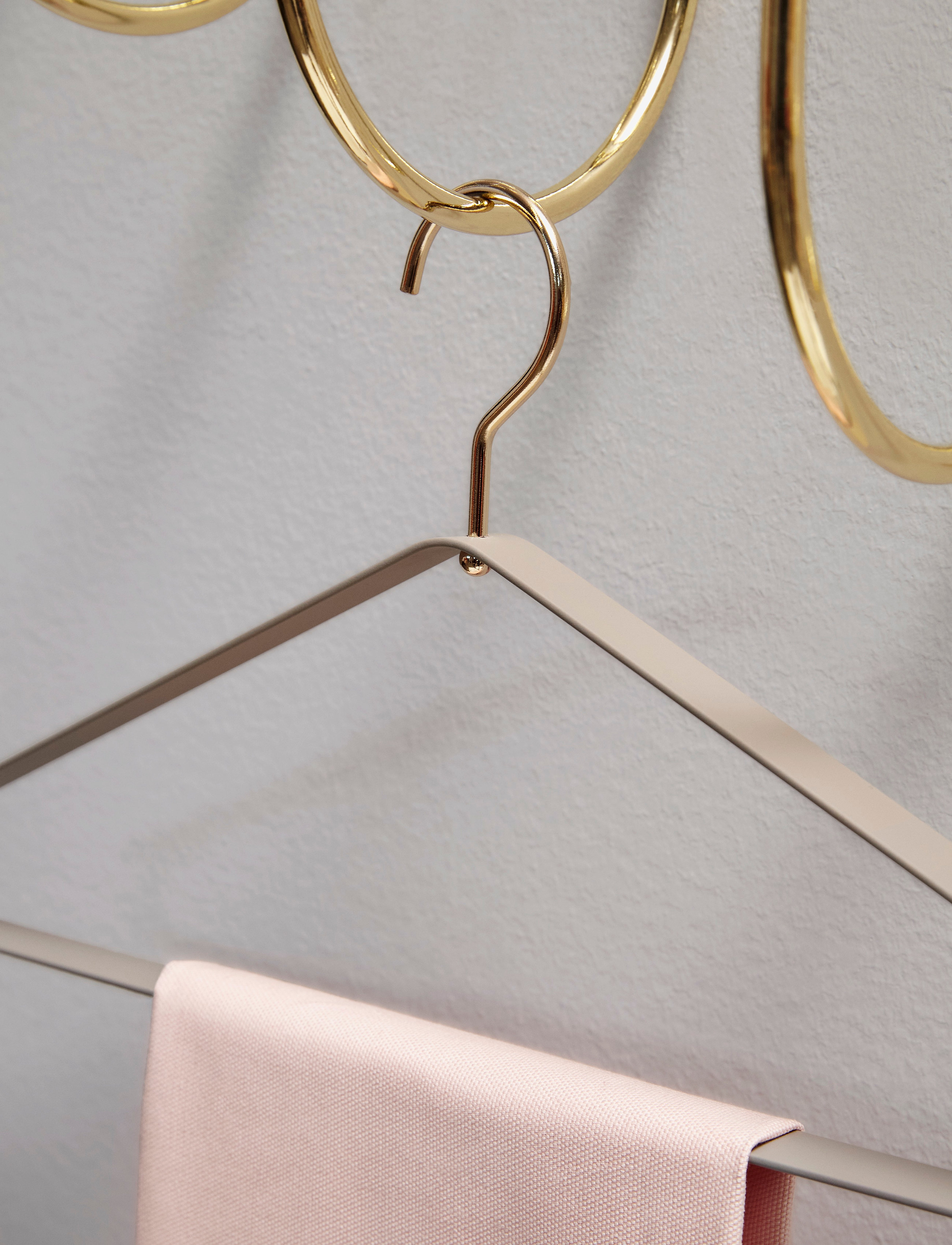 AYTM - VESTIS hanger - Set of 2 - cintres - taupe/gold - 1