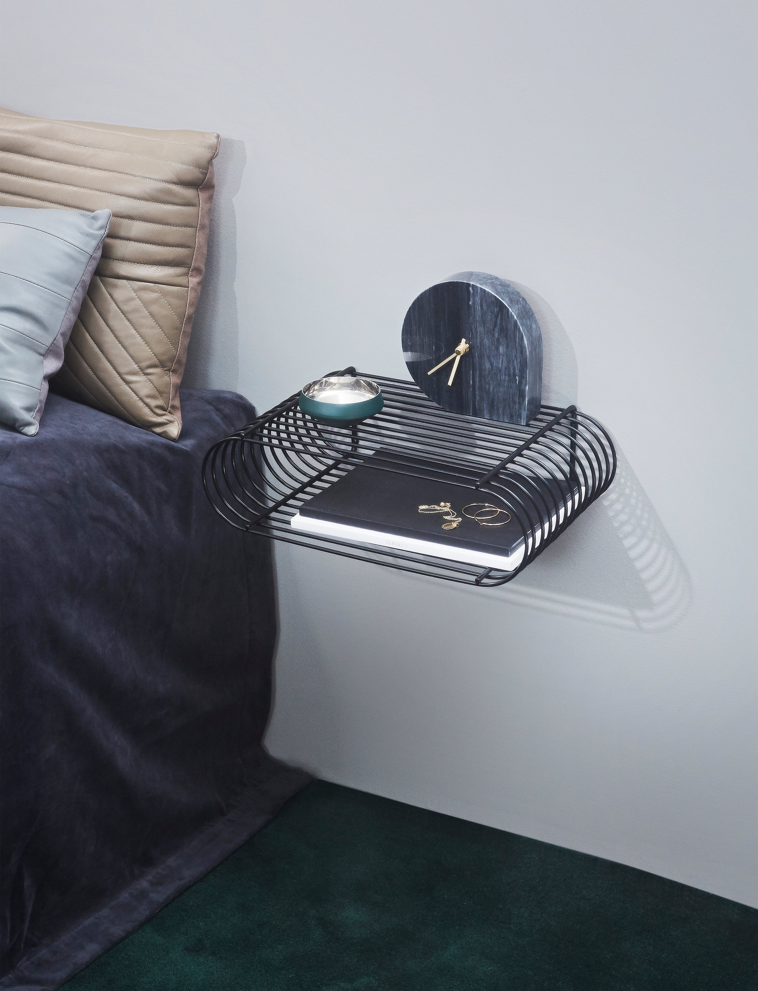 AYTM - CURVA shelf - badezimmerverwahrung - black - 2
