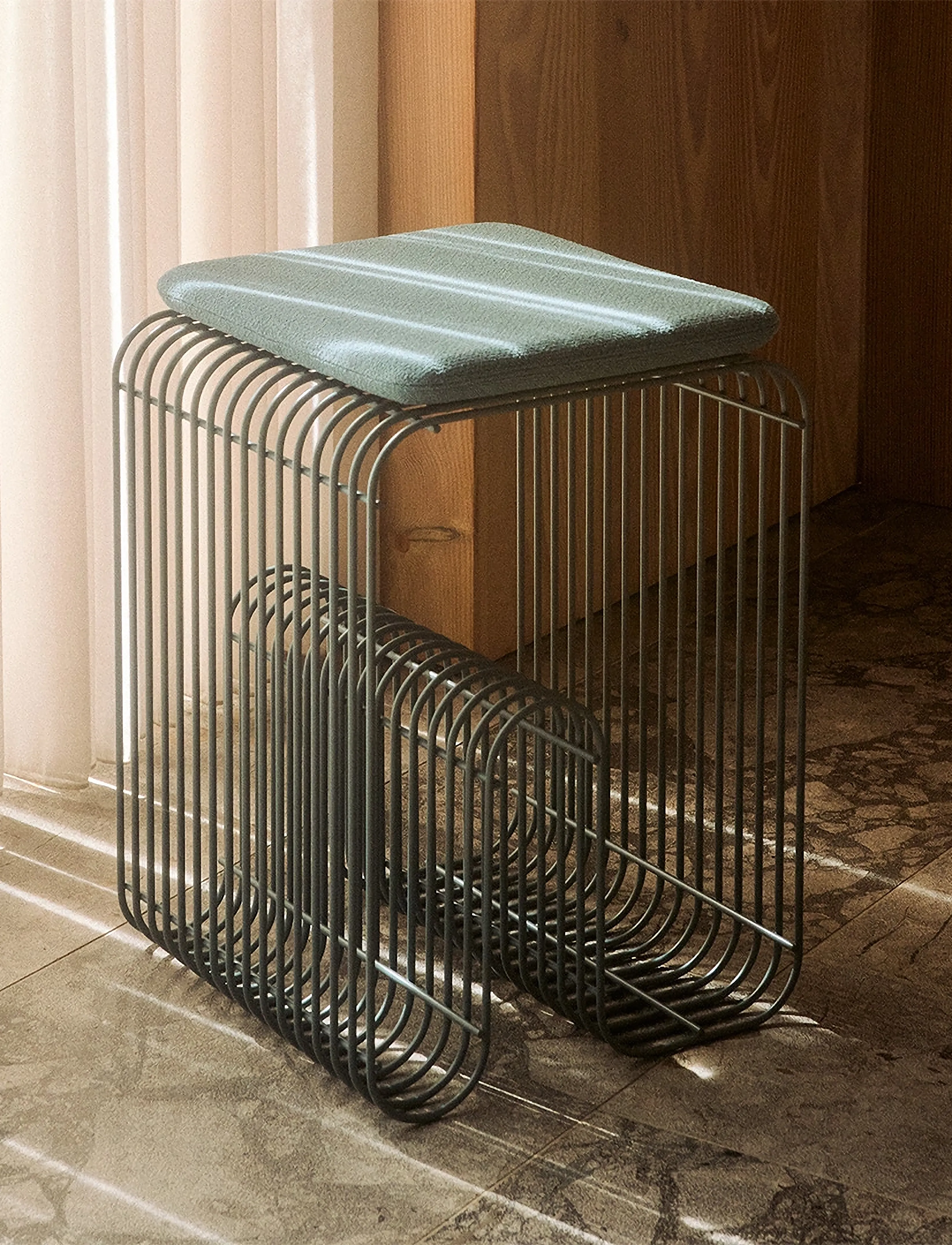 AYTM Curva Skammel, L32.4XW32.4XH43 cm, Chairs & Stools, Grau - Stools Benches, Homeware