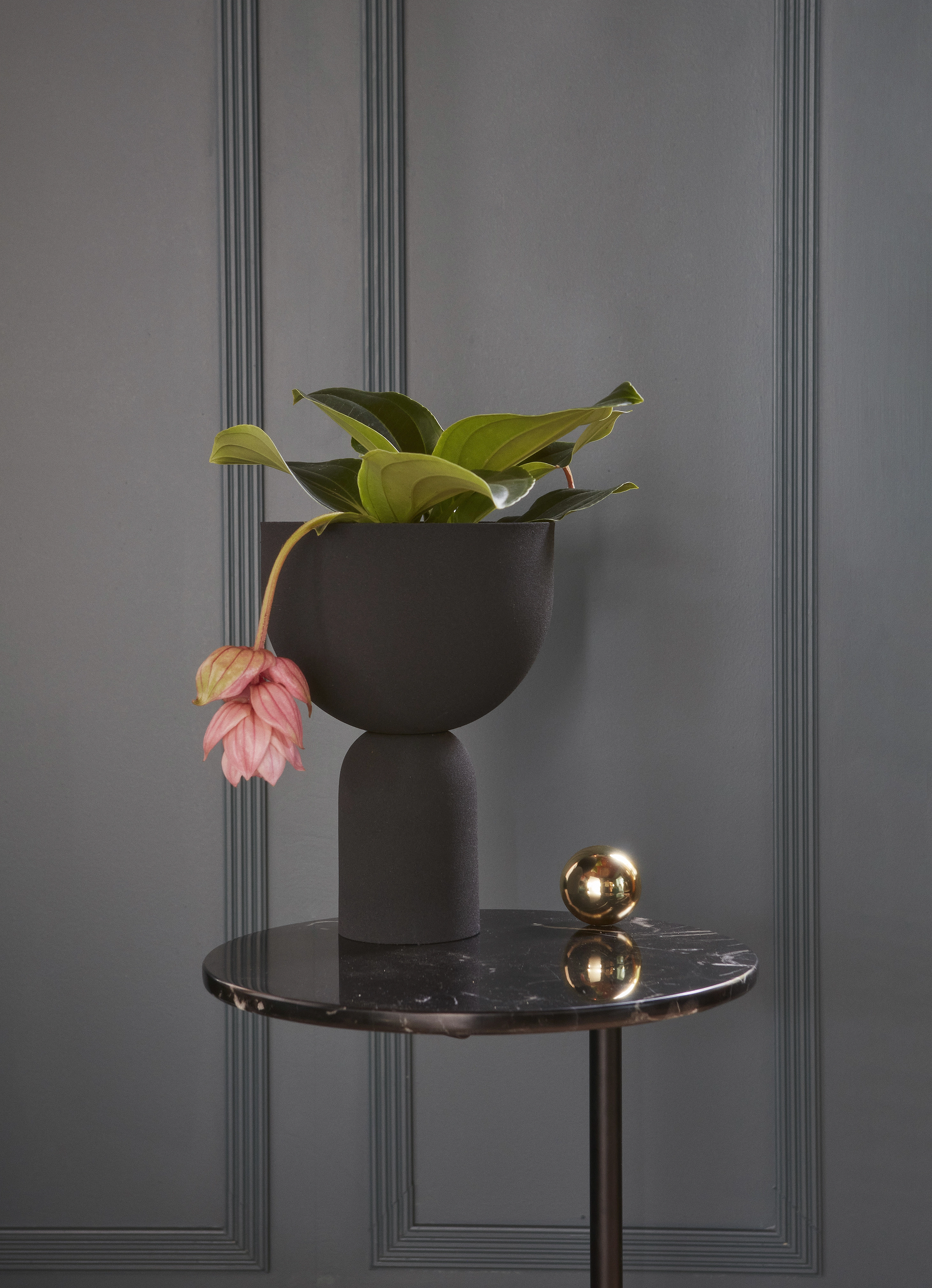 AYTM - TORUS blomsterpotte - krukker - black - 2