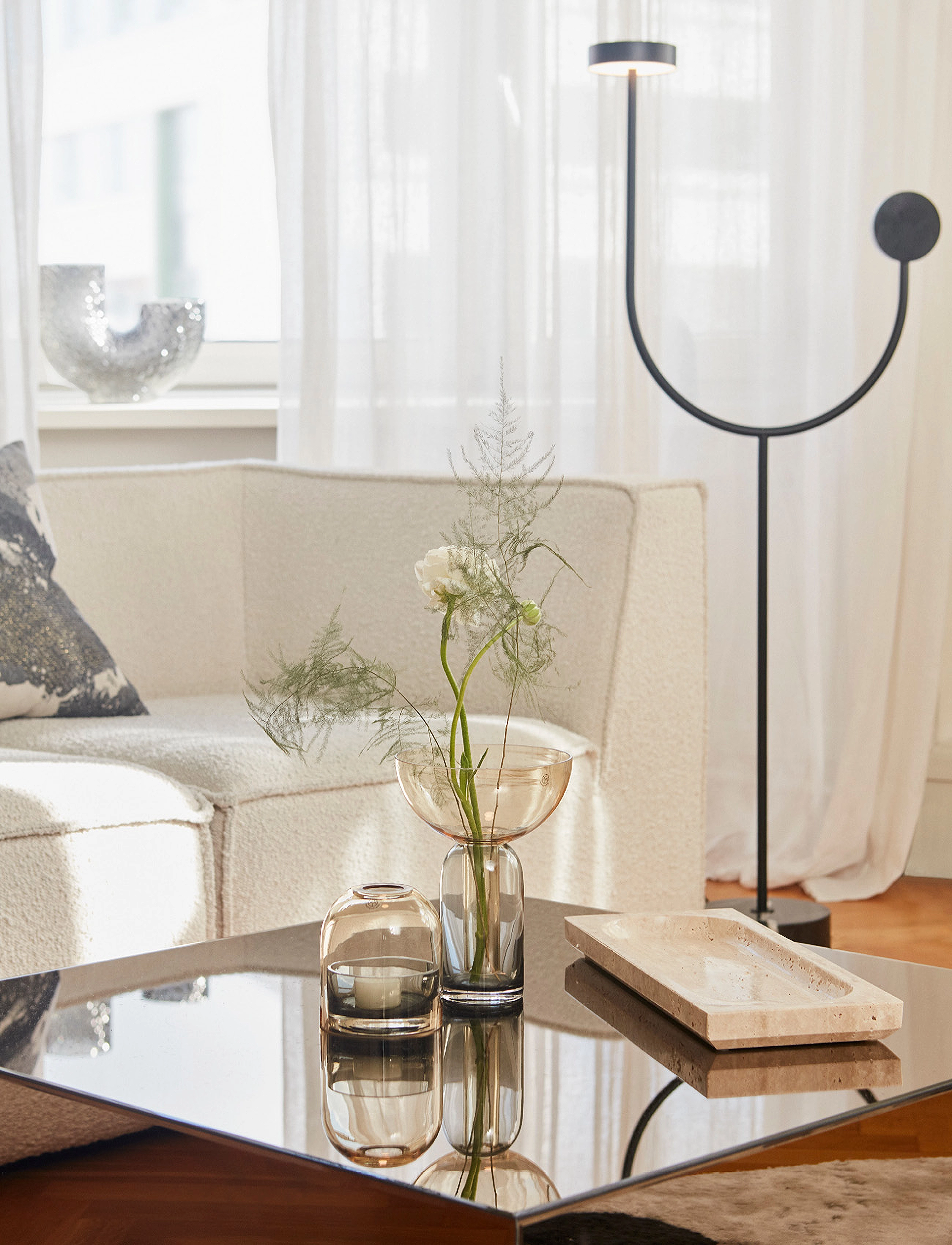 AYTM - GRASIL floor lamp - black/black - 4