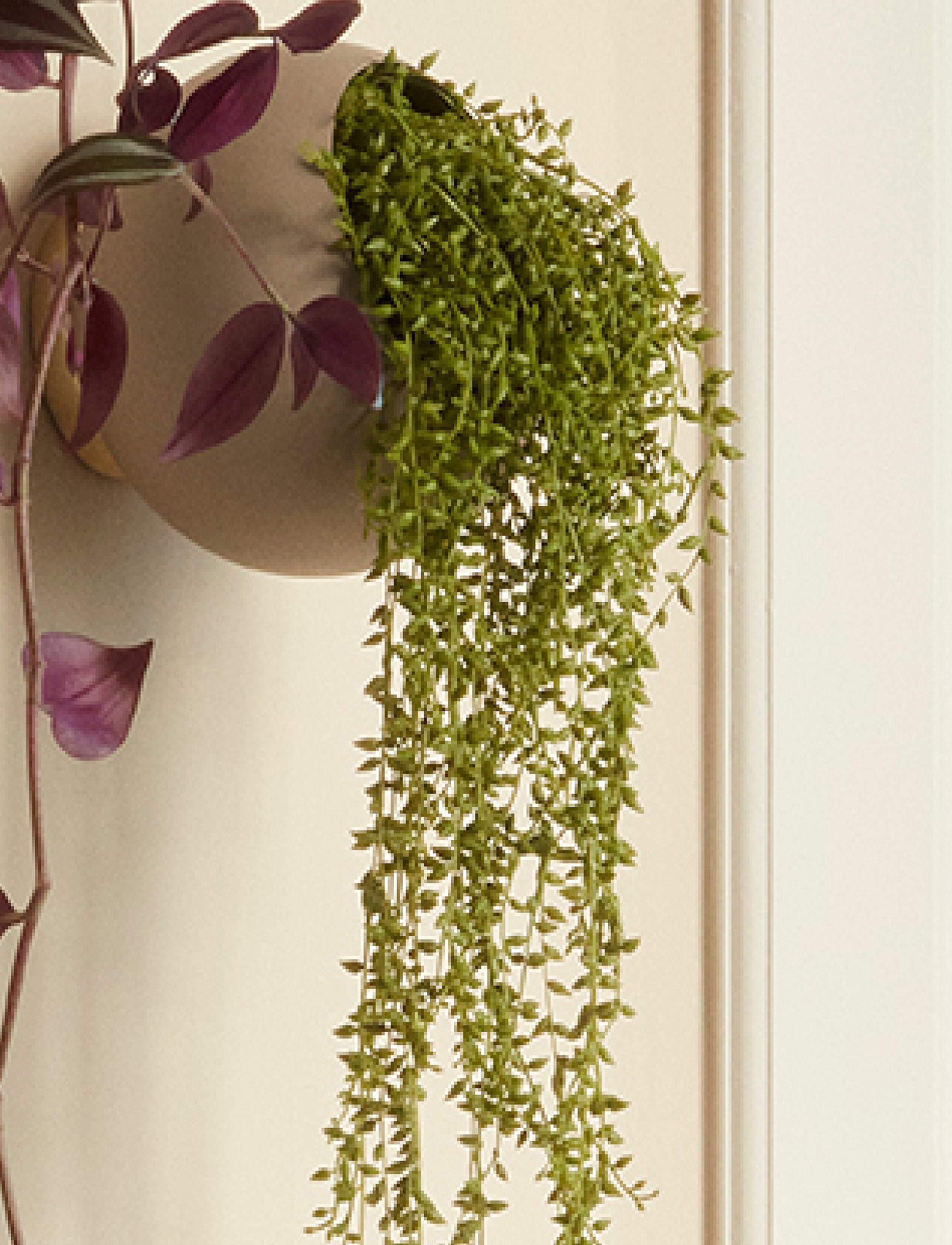 AYTM Globe Vægblomsterpotte, 17X15.4 cm, Decoration, Grau - Flower Pots, Homeware
