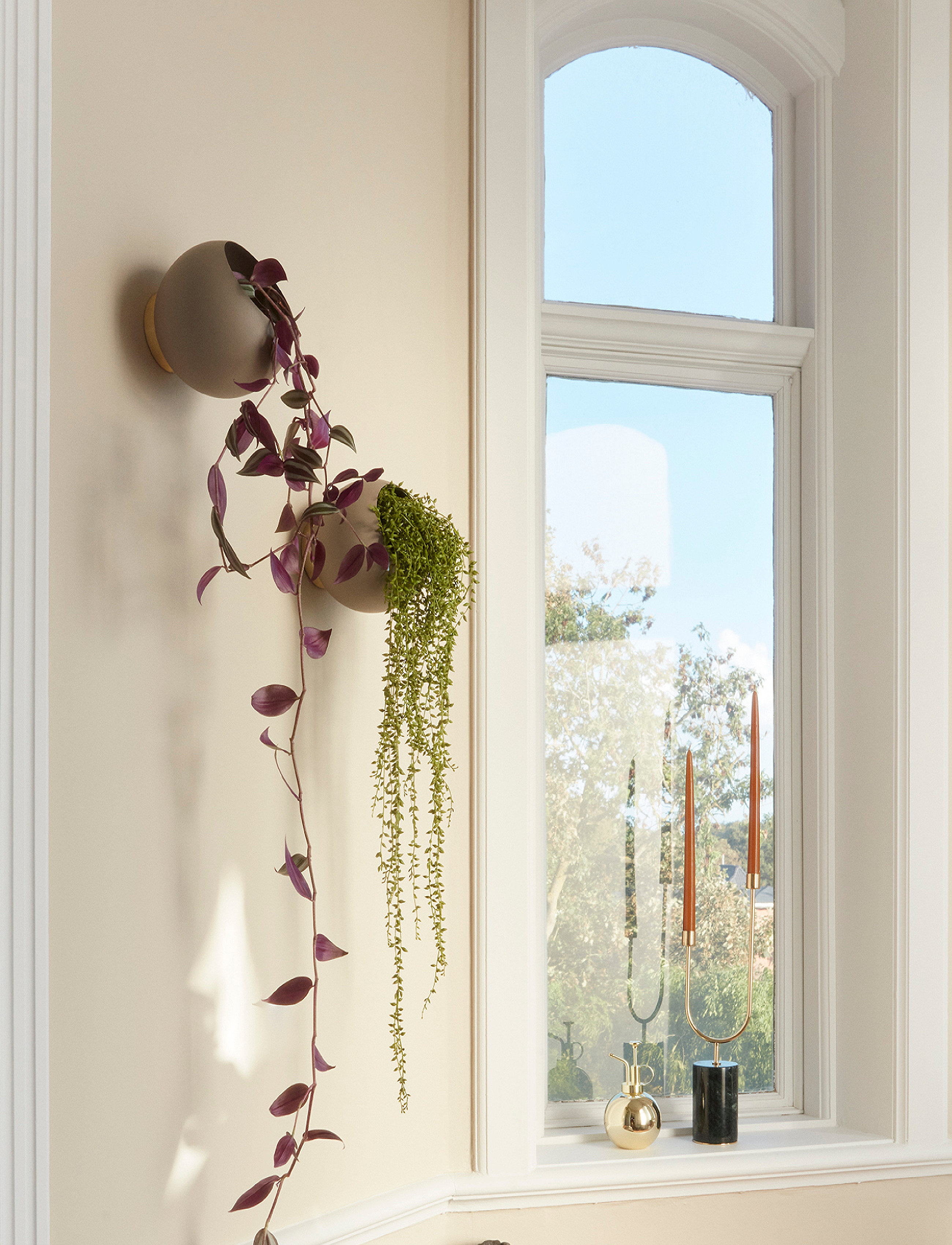 AYTM - GLOBE vægblomsterpotte - krukker - taupe - 2