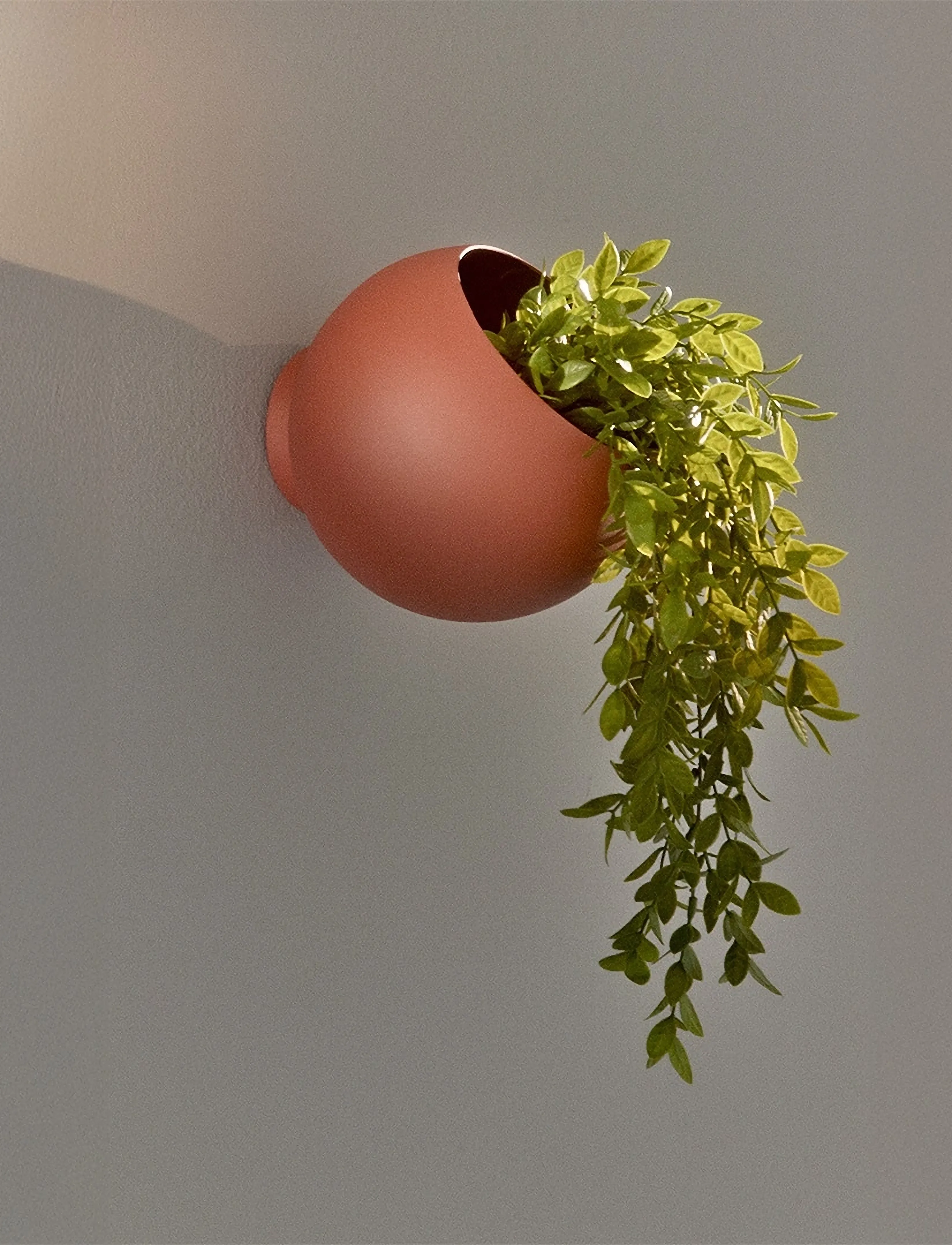 AYTM Globe Vægblomsterpotte, 21X18.8 cm, Decoration, Braun - Flower Pots, Homeware
