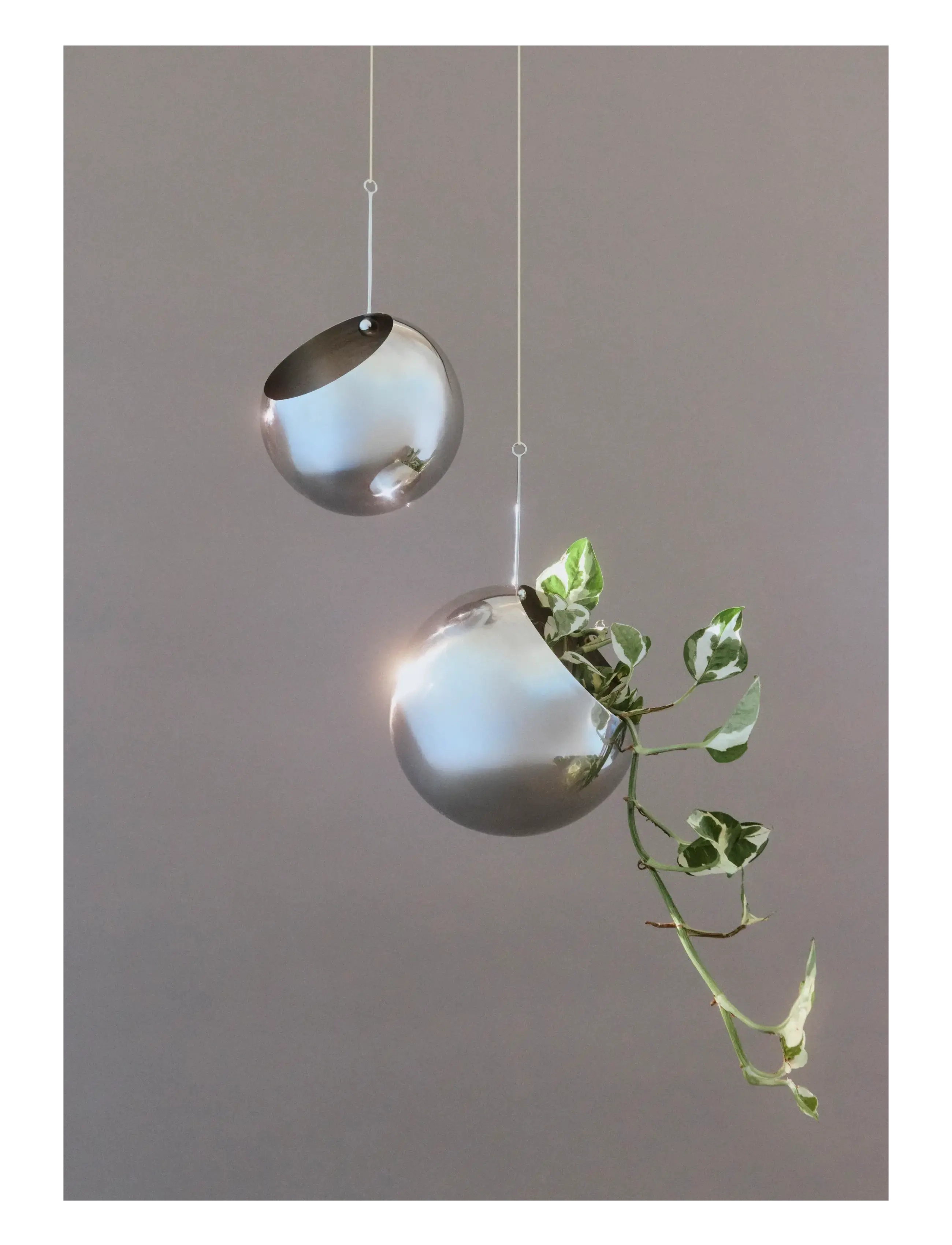 AYTM - GLOBE hängande blomkruka - silver - 2