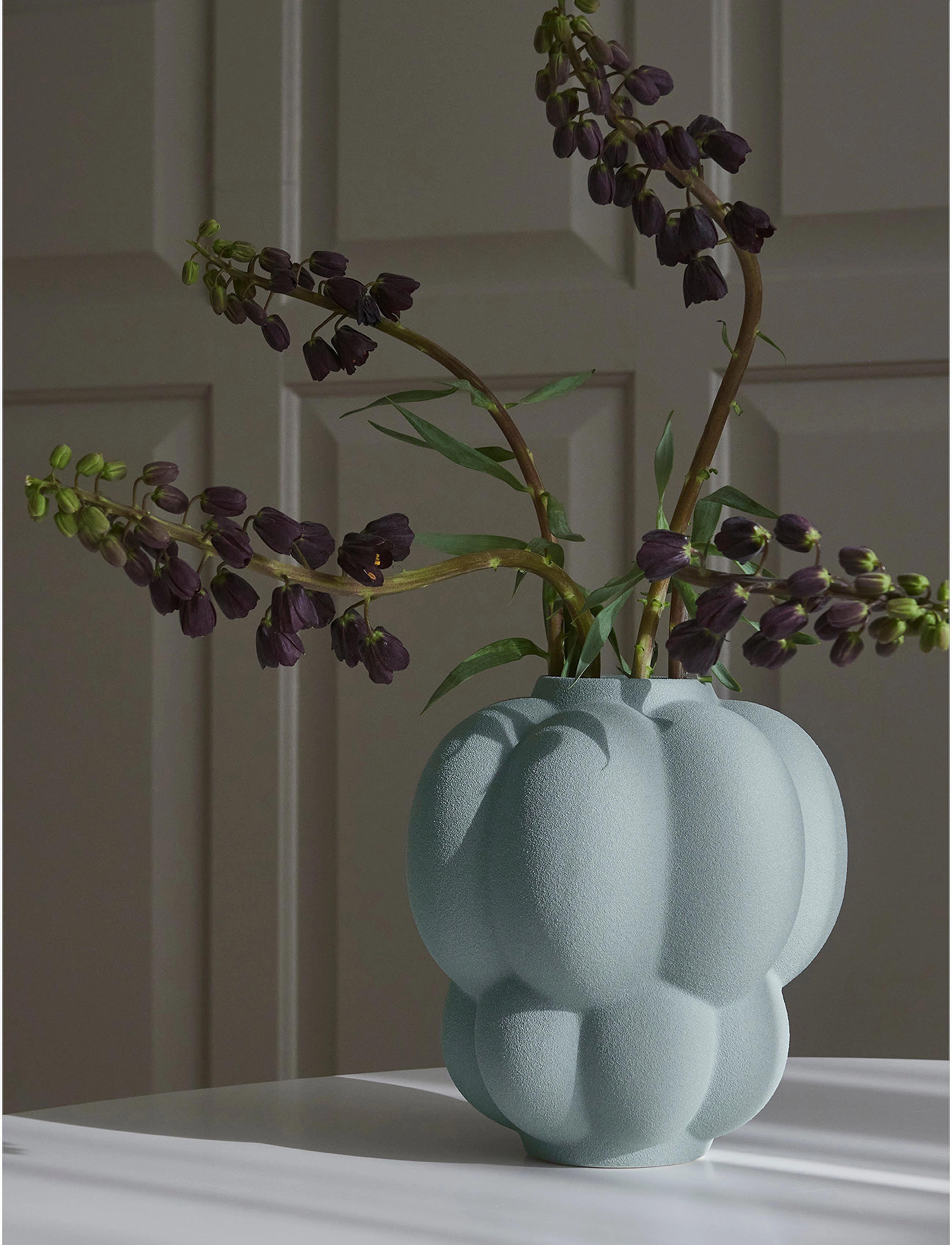 AYTM Uva Vase, Ø32XH35 cm, Blue, Vaser > Store Vaser, Unisex