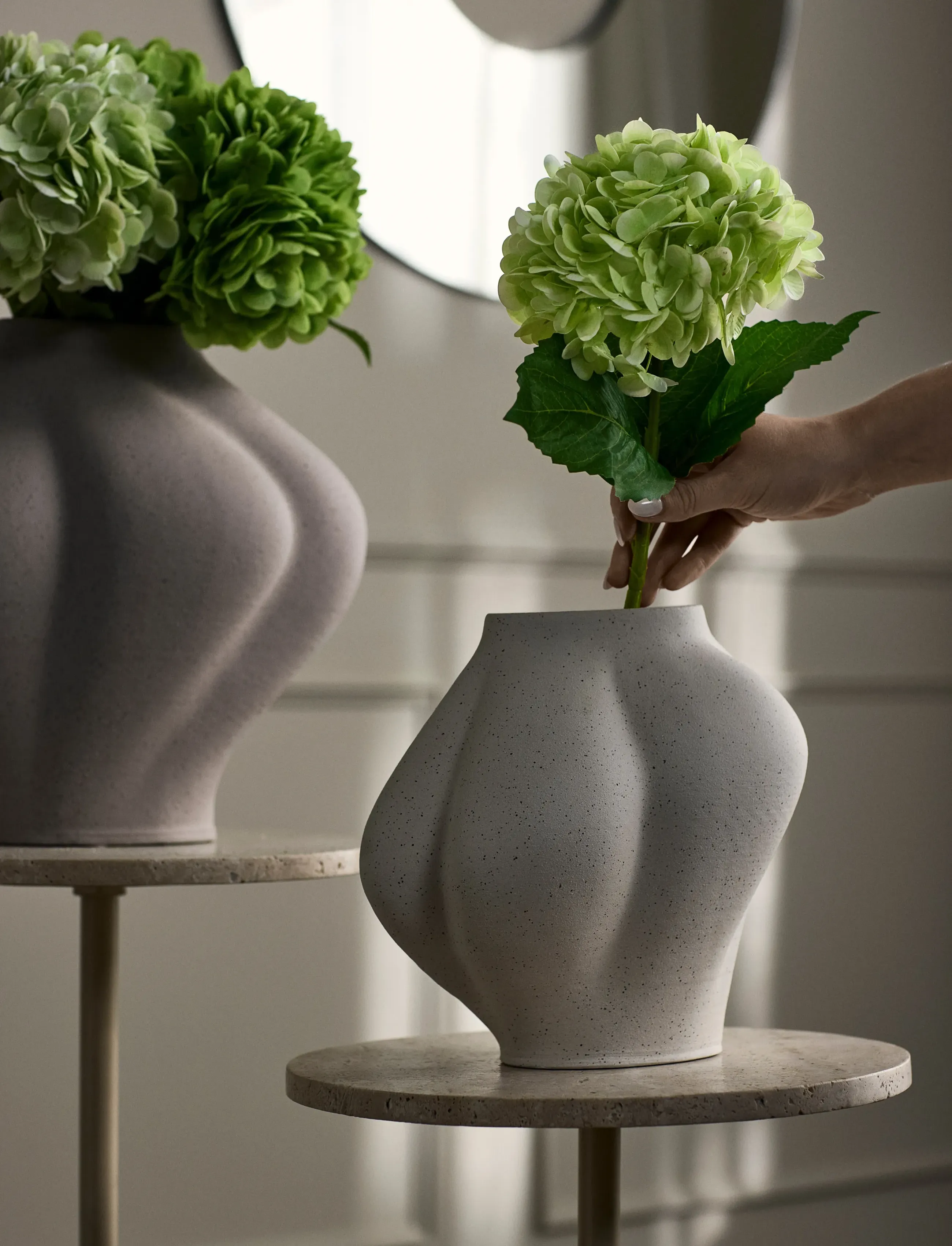 AYTM Saltare Vase Lille, Ø15XH25 cm, Cream, Vases > Other Vases, Unisex