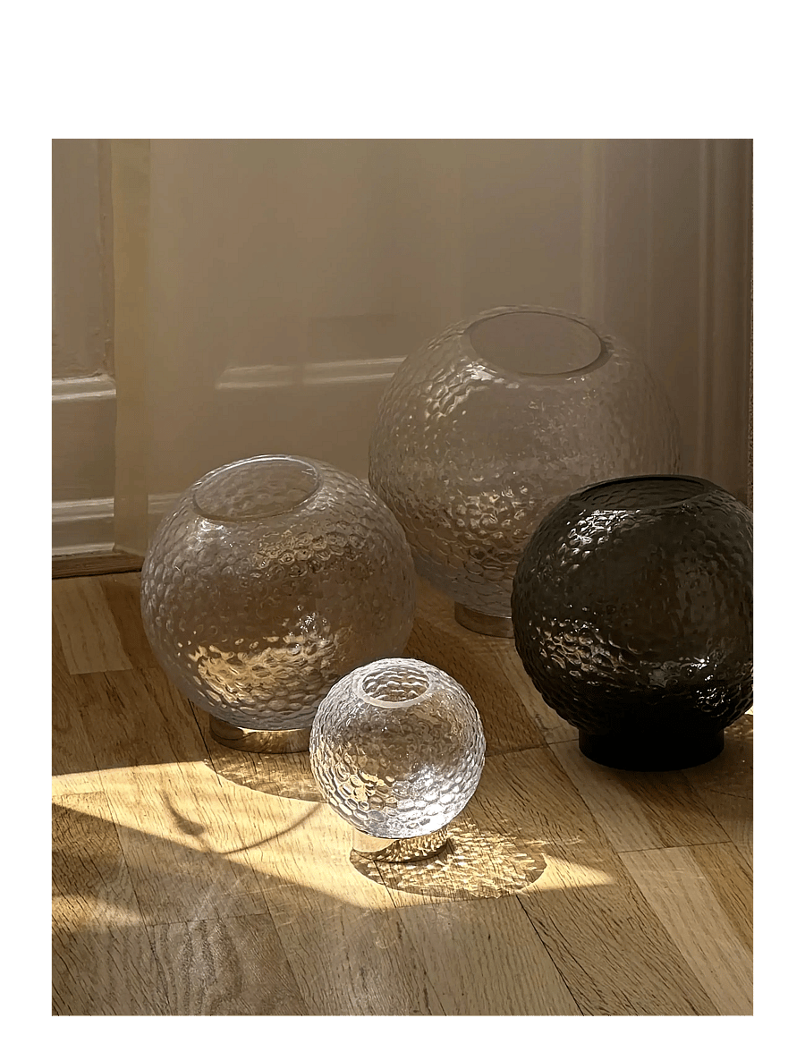 AYTM - GLOBE BUBBLES vase w. stand - vasen - clear - 2