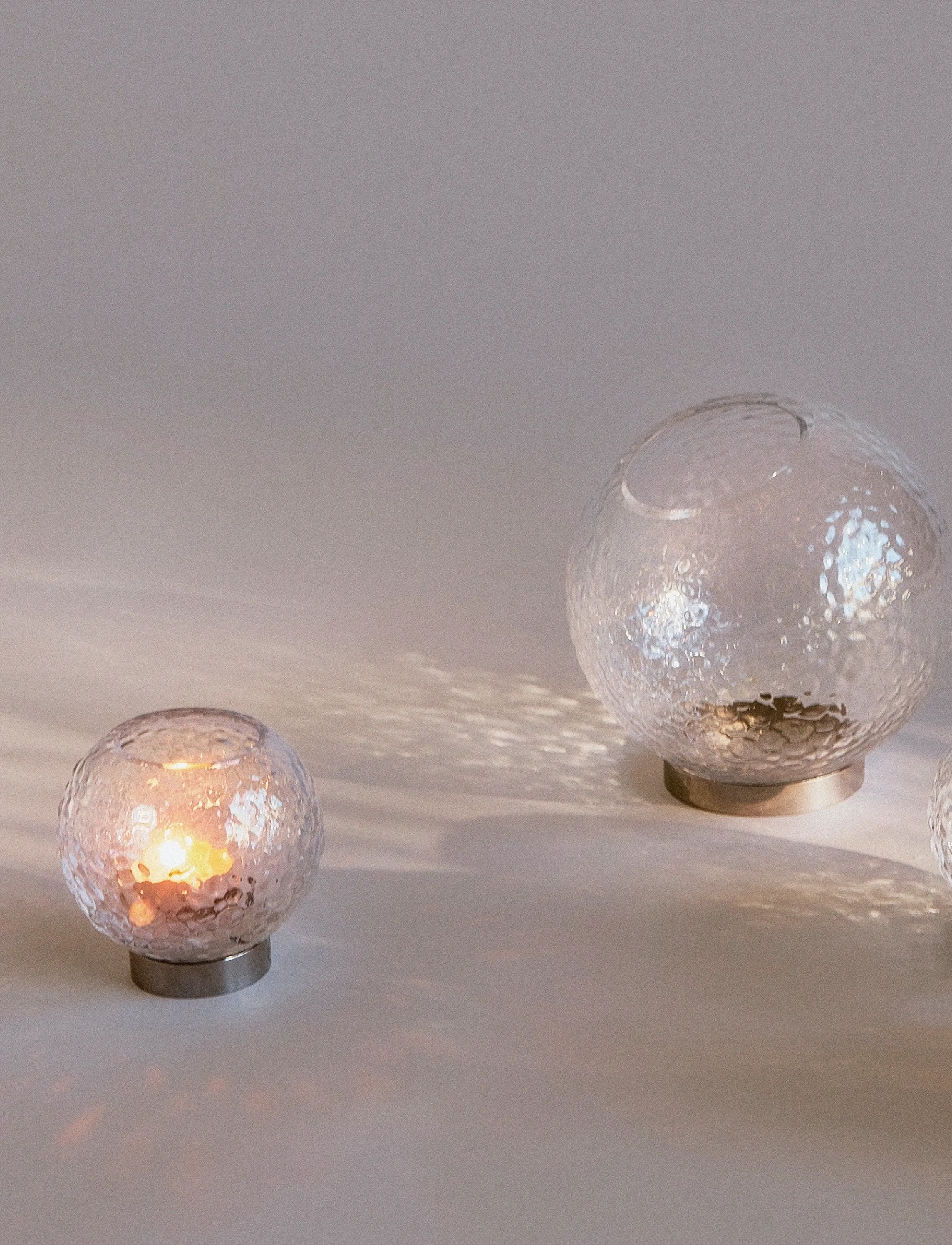 AYTM Globe Bubbles Fyrfadsstage Med Holder, Ø10XH9.5 cm, Vases, Nackt - Cylinder Homeware