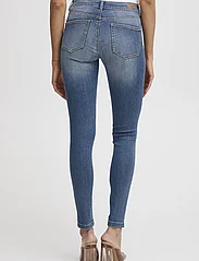b.young - Lola Luni jeans - - kitsad teksad - light blue - 3