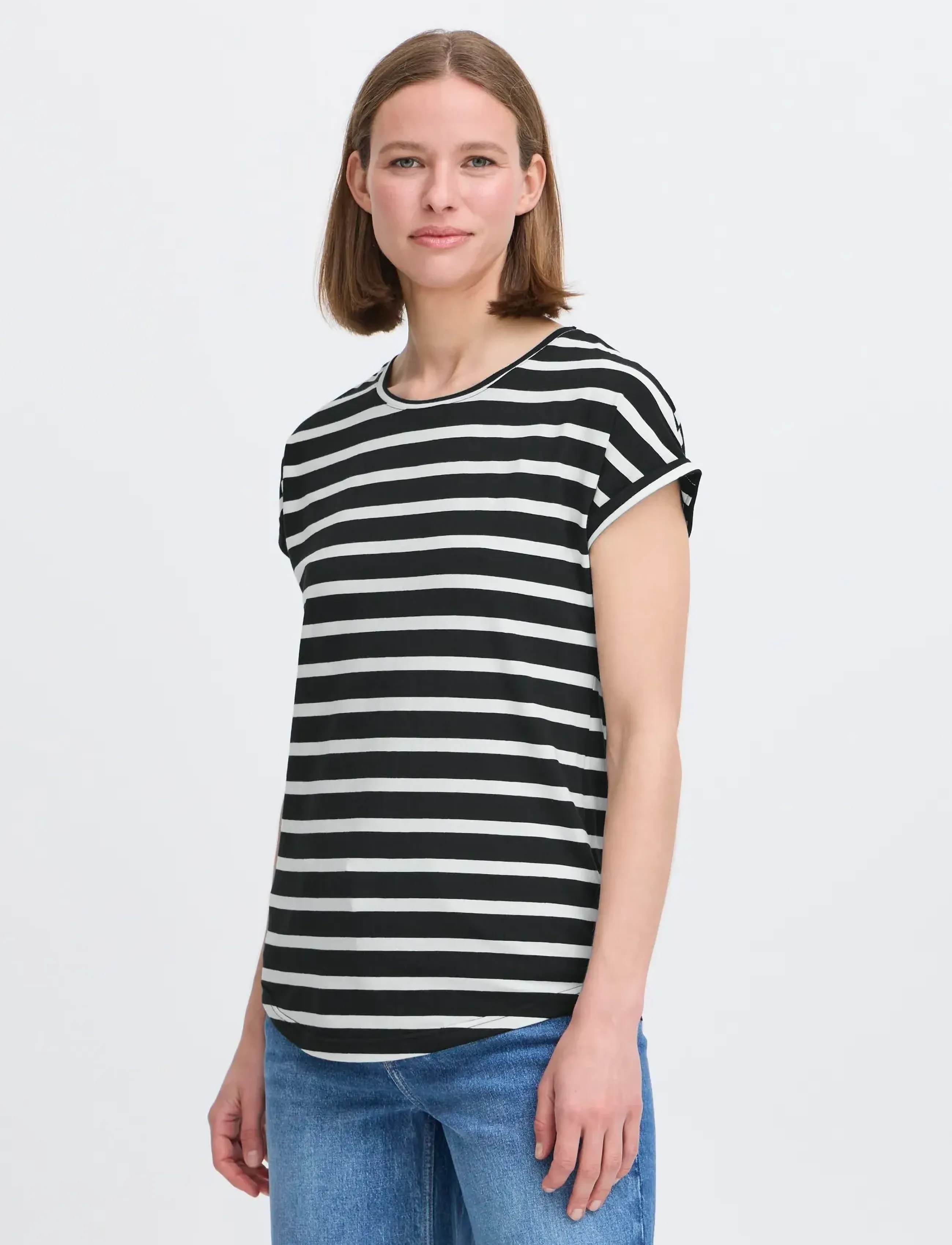 b.young Bypamila Oneck Tshirt -, S, Black, T-Shirts & Toppe > Kortærmede, Dame