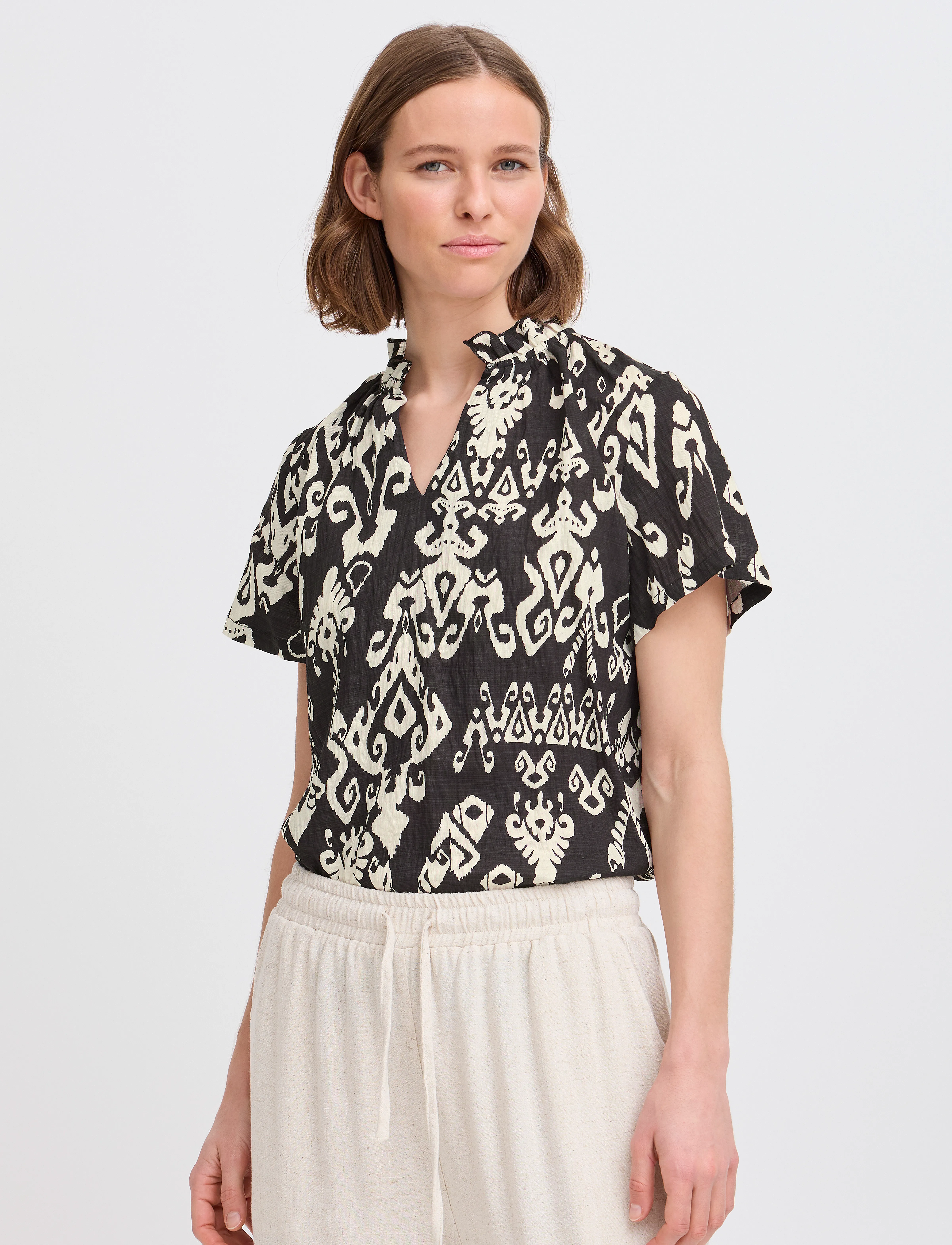 b.young - BYJASMINA VNECK BLOUSE - - kortærmede bluser - black eth mix - 5