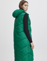 b.young - BYBOMINA WAISTCOAT 6 - down- & padded jackets - cadmium green - 3