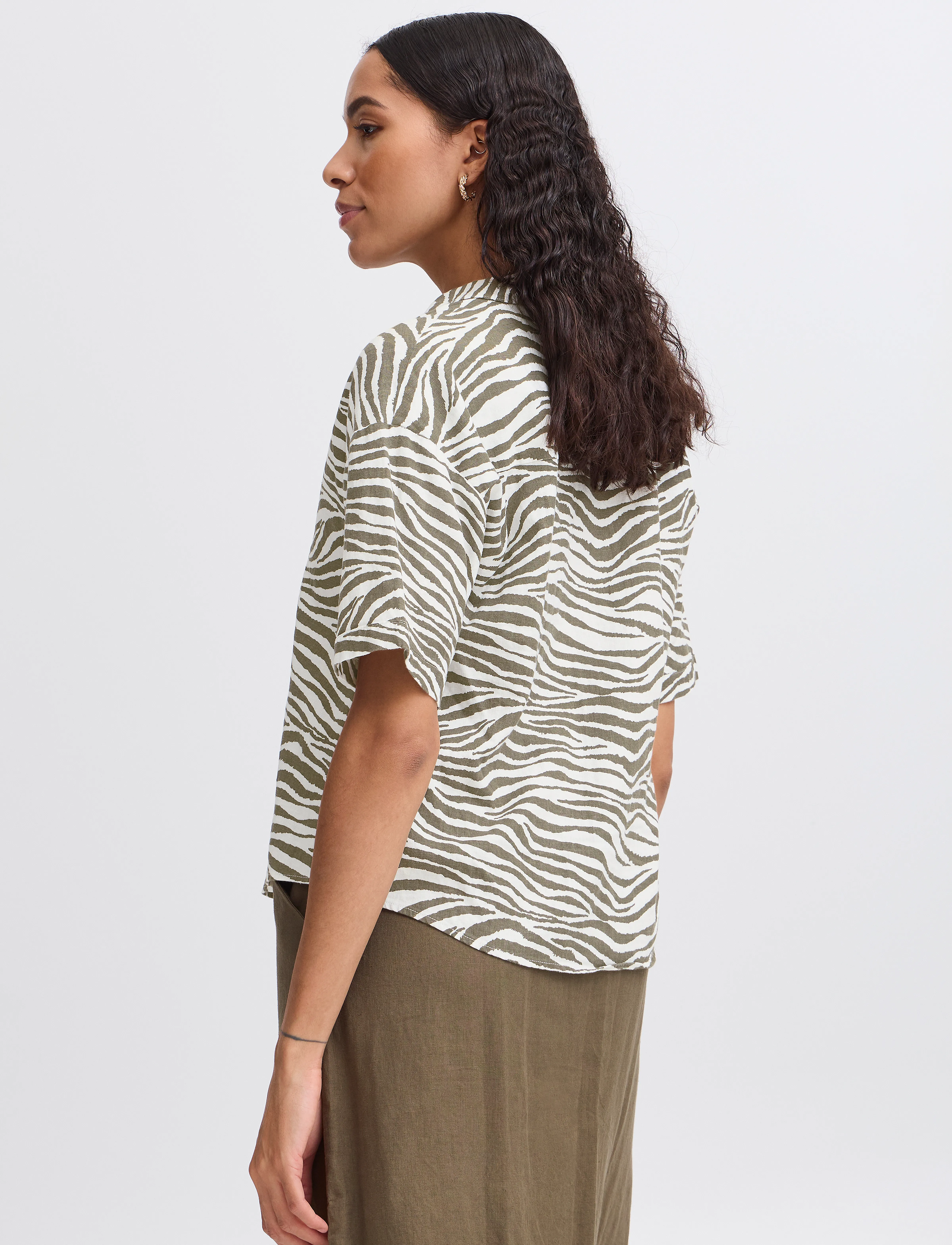 b.young Byfalakka Ss Shirt -, 38, Green, Skjorter > Kortærmede, Dame