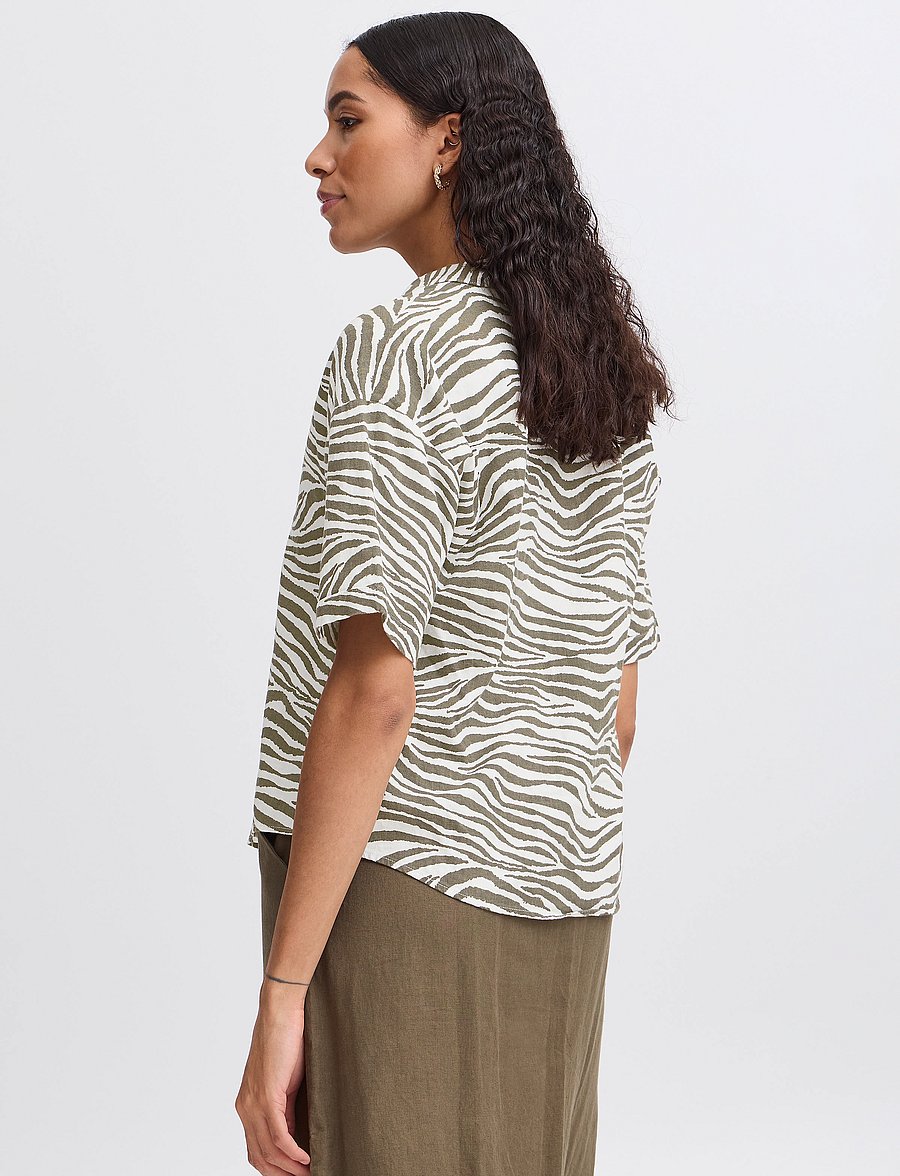 b.young - BYFALAKKA SS SHIRT - - linen shirts - animal kalamata mix - 0