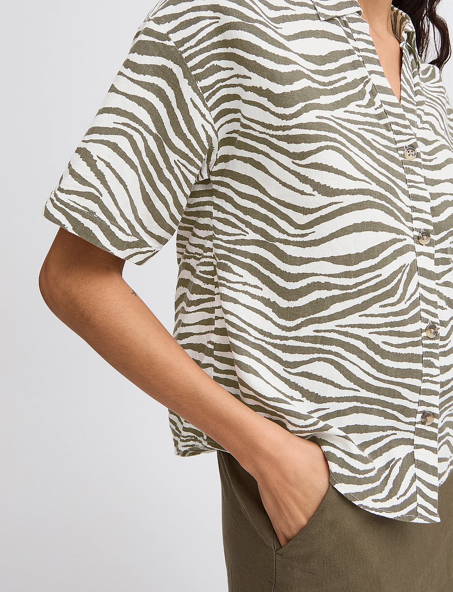 b.young - BYFALAKKA SS SHIRT - - linen shirts - animal kalamata mix - 4