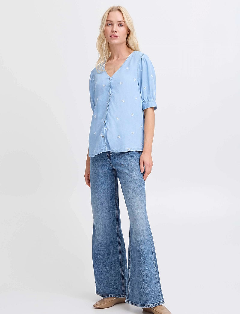 b.young - BYKOSMO V SHIRT - - short-sleeved shirts - light blue denim flower - 0