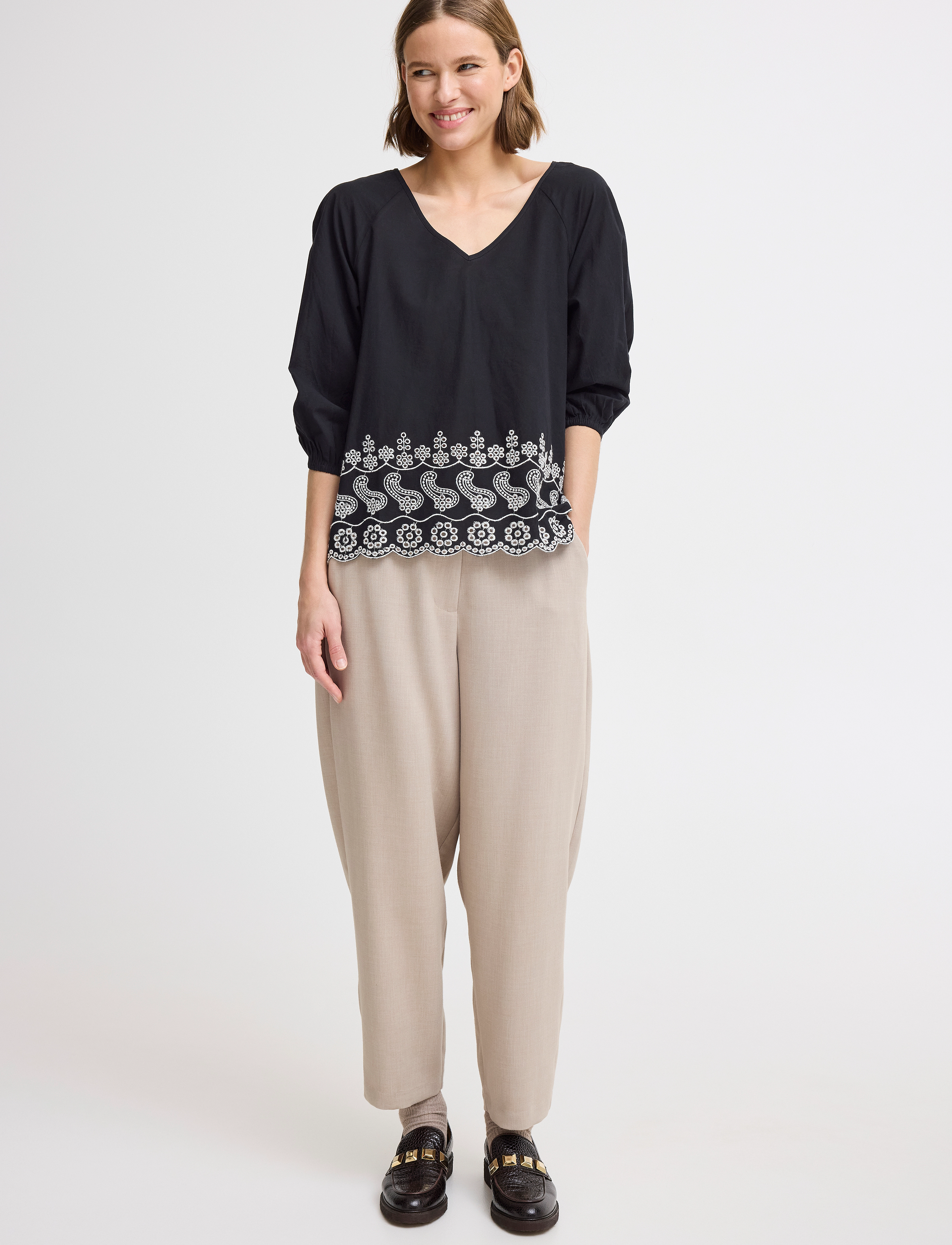 b.young Byhiba Blouse -, 38, Black, Bluser > Langærmede, Dame