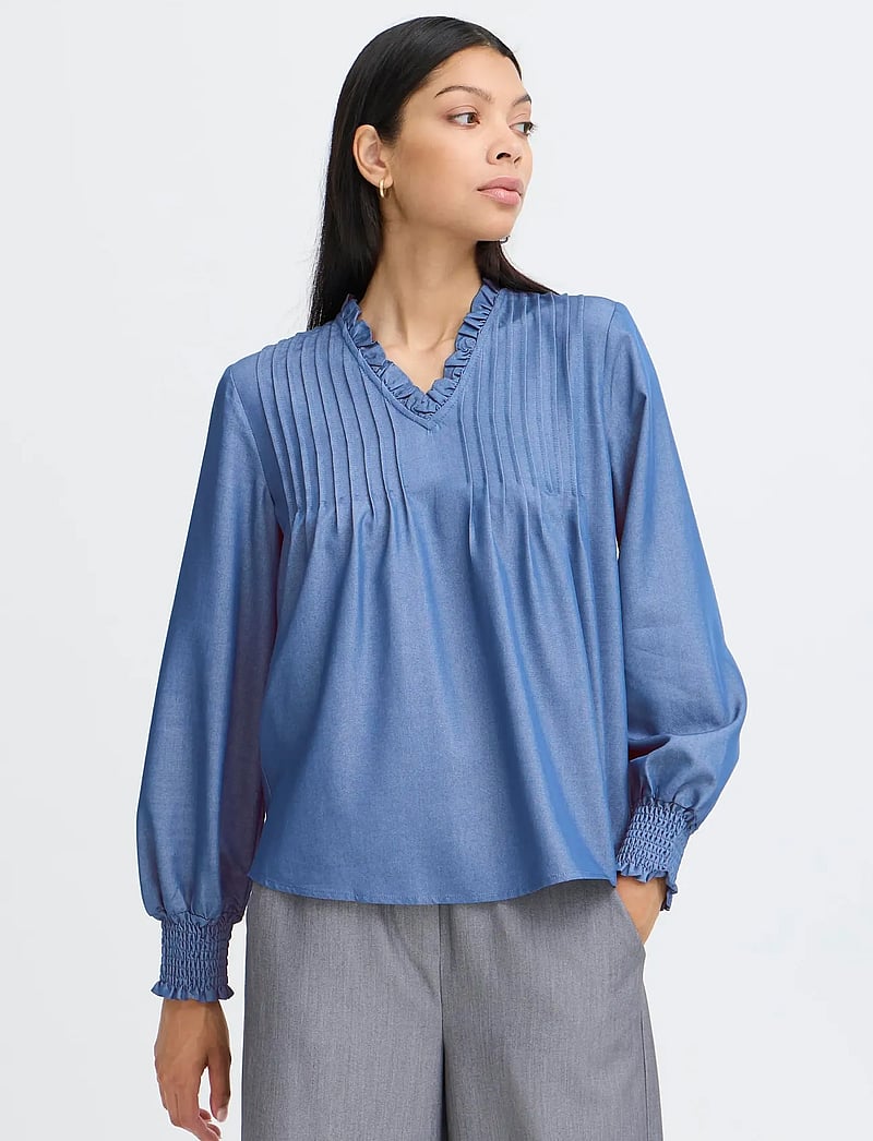 b.young - BYXKAORU VNECK BLOUSE - långärmade blusar - mid blue denim - 5