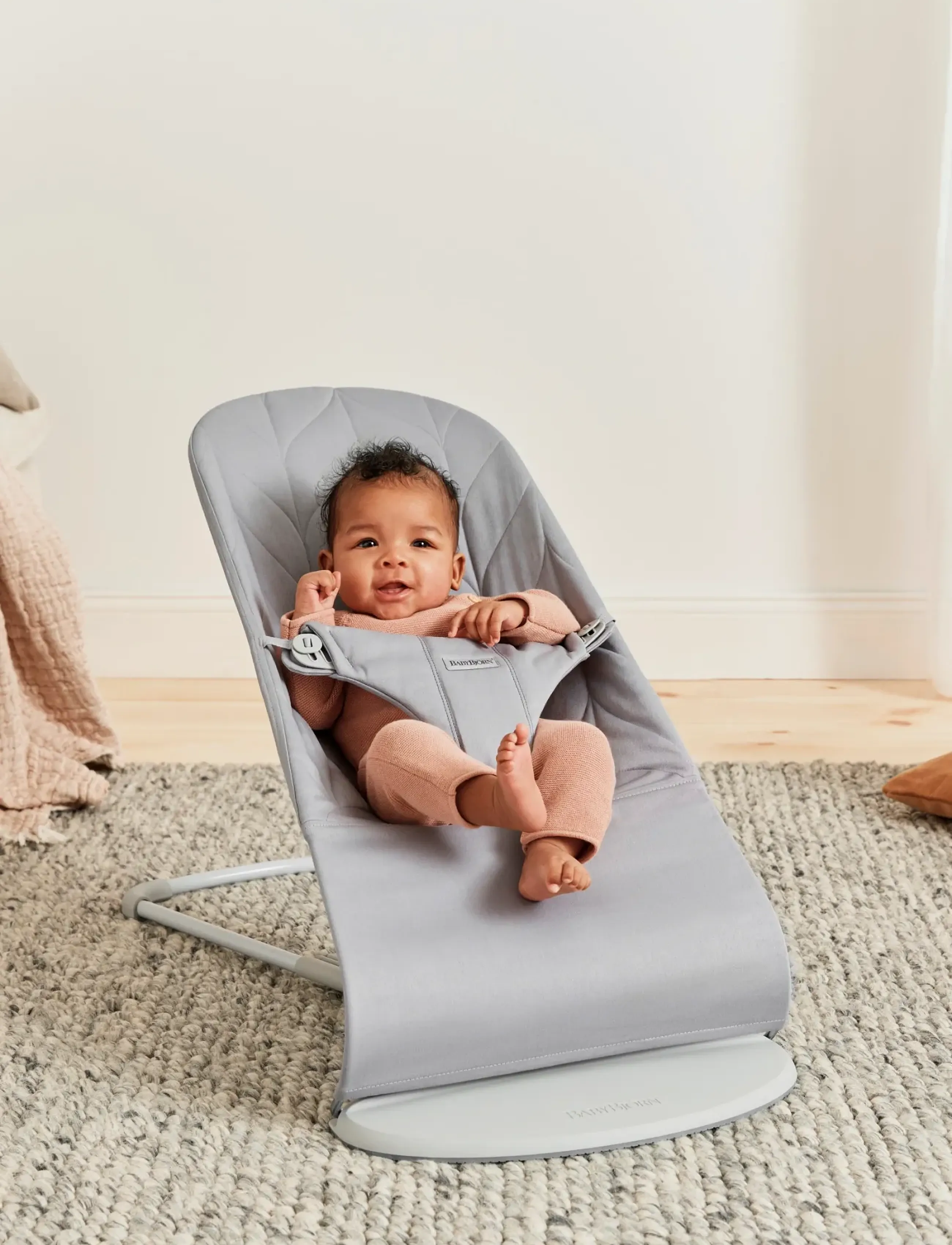 BabyBjörn Bouncer Bliss, Woven, Petal Quilt, Light Grey, One Size, Baby Nursery, Grau - Bouncers, Kinder