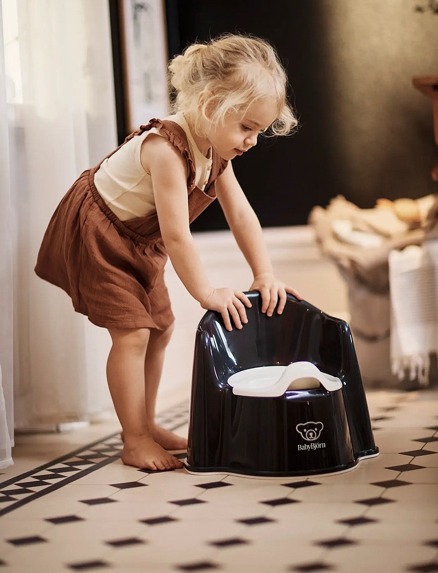 BabyBjörn - BabyBjörn Potty Chair, Deep Black/White - töpfchen - deep black/white - 4