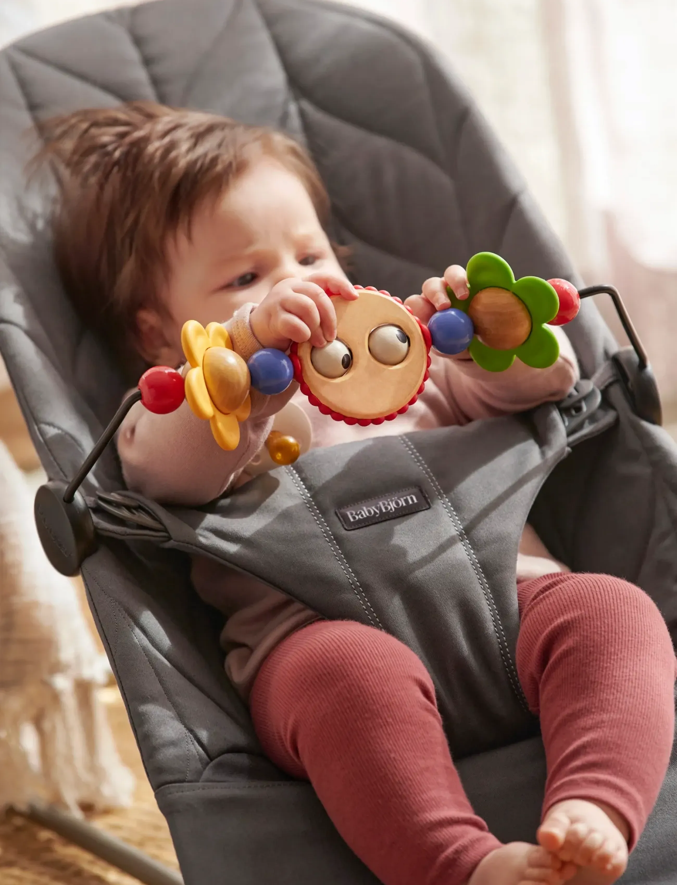 BabyBjörn Bouncer Bliss, Woven, Petal Quilt, Anthracite + Googly Eyes, One Size, Baby Nursery, Grau - Bouncers, Kinder