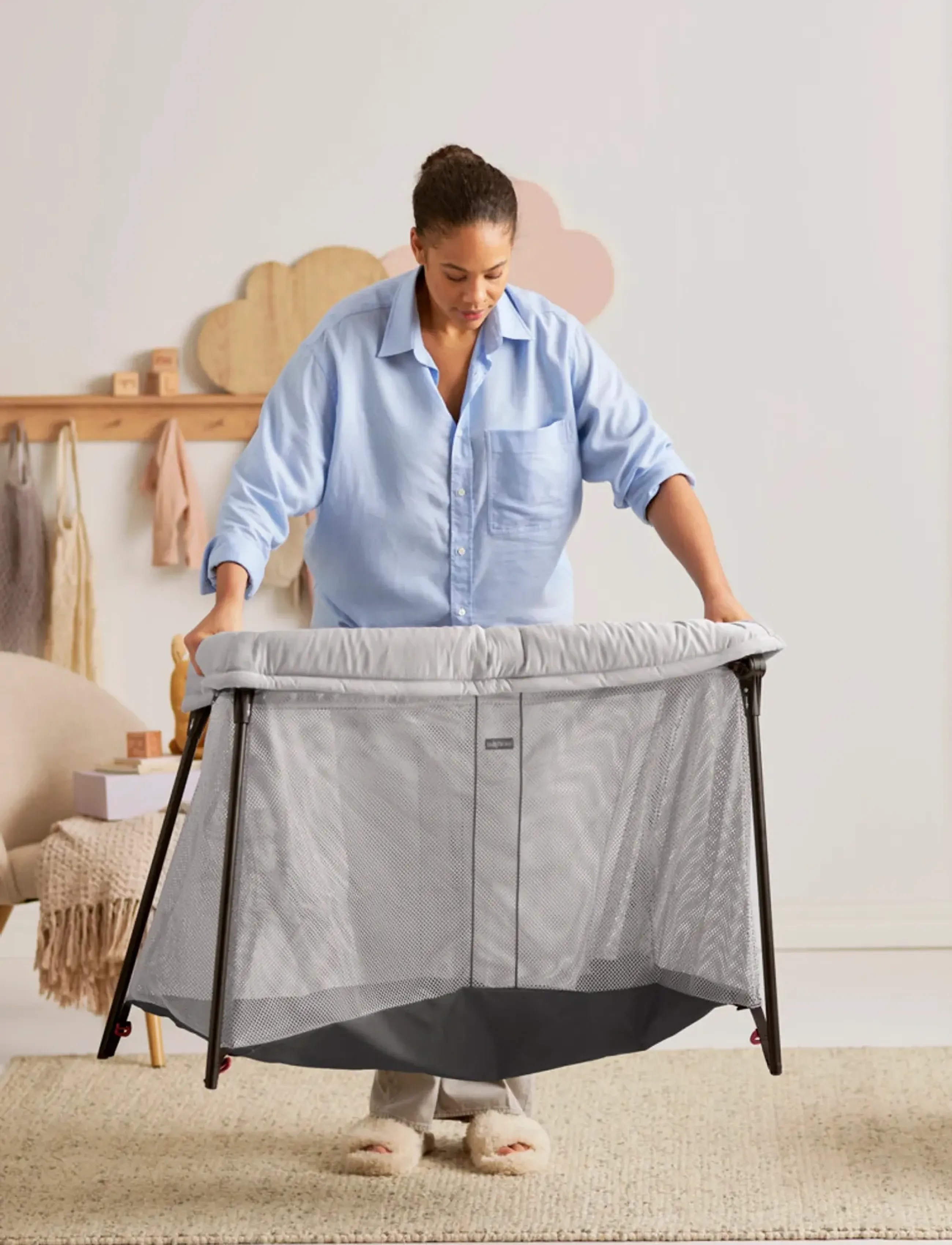 BabyBjörn - BabyBjörn Travel Cot Light, Silver + Fitted Sheet - reisebetten - silver - 2