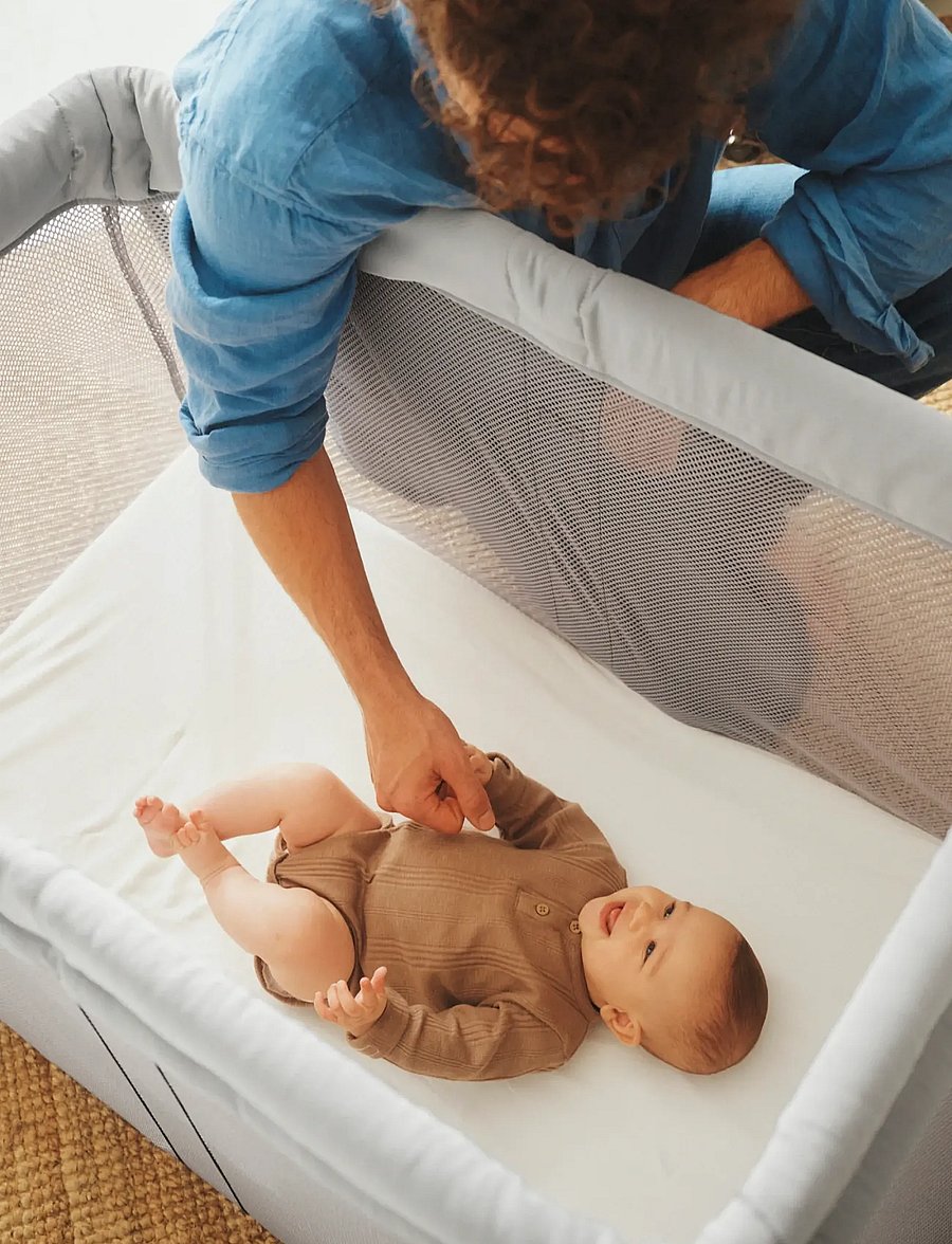 BabyBjörn - BabyBjörn Travel Cot Light, Silver + Fitted Sheet - reisebetten - silver - 5