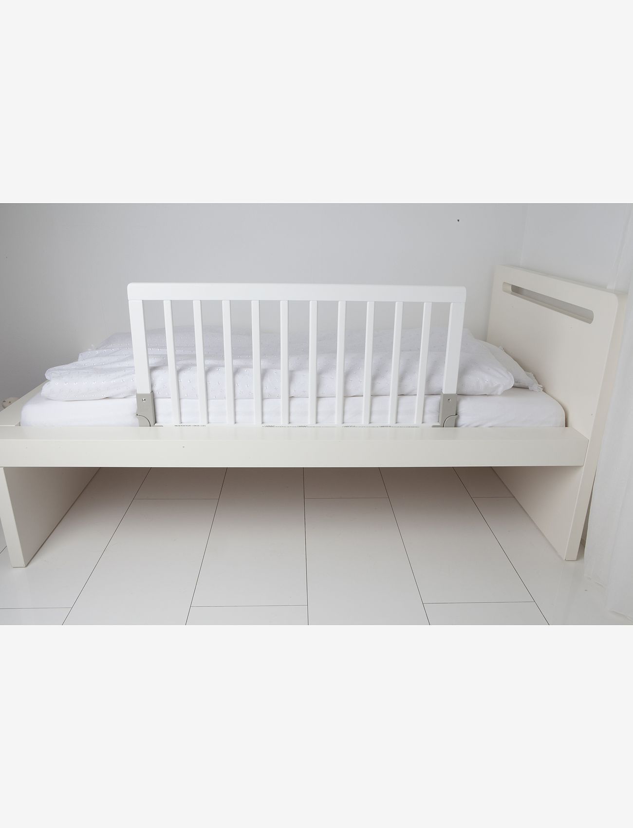 BabyDan - Wooden Bed Guard by BabyDan, white/silver - barnsäkerhet - white - 2