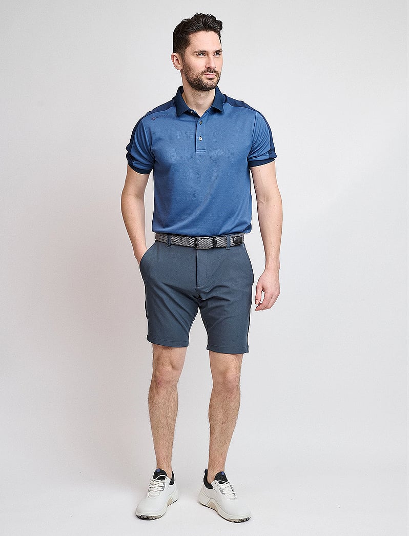 BACKTEE - Mens Lightweight Shorts - golfshorts - ombreblue - 4