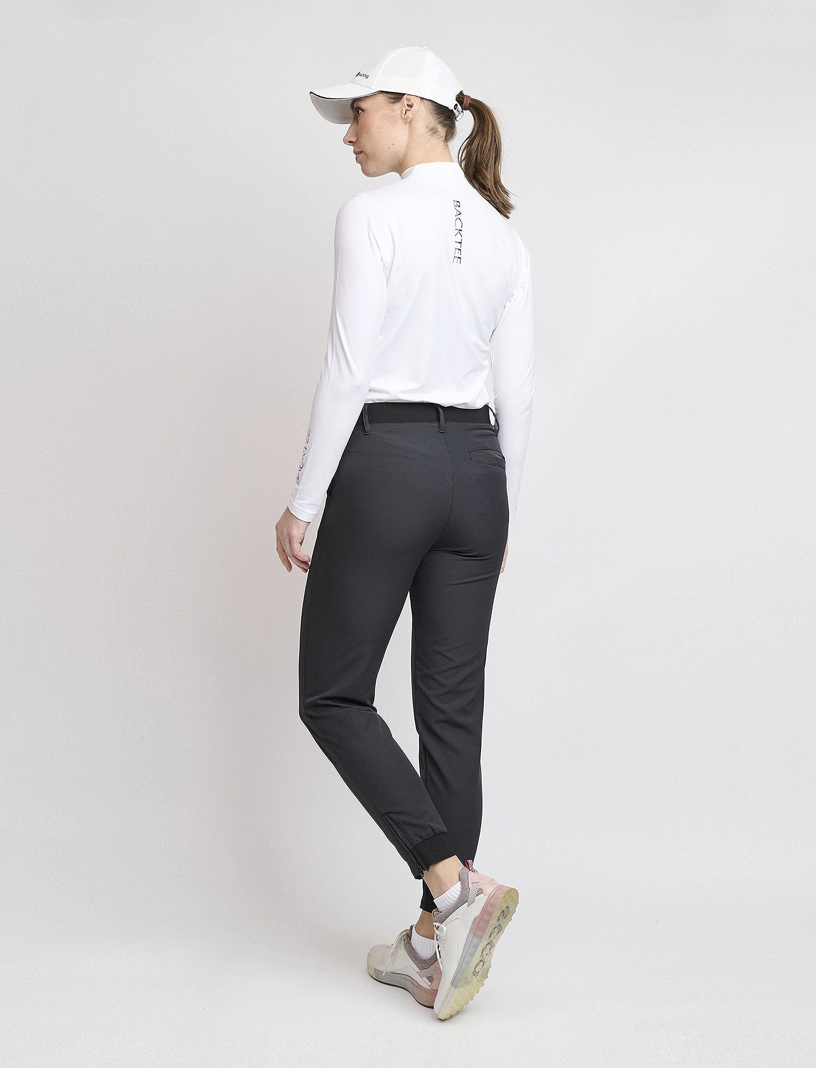 BACKTEE - Ladies Sports Pants - golfhosen - black - 2