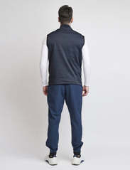 BACKTEE - Mens Shield Midlayer Slipover - mid layer jackets - ombre blue - 2