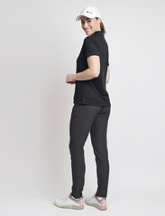 BACKTEE - Ladies Performance Polo - polo's - black - 2