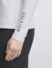 BACKTEE - Ladies First Skin Turtle Neck - megztiniai su aukšta apykakle - optical white - 4