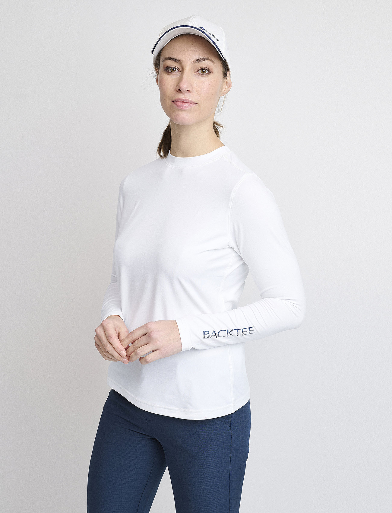 BACKTEE - Ladies First Skin Round Neck - sportinės palaidinukės - optical white - 1