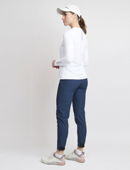 BACKTEE - Ladies First Skin Round Neck - langermede topper - optical white - 2