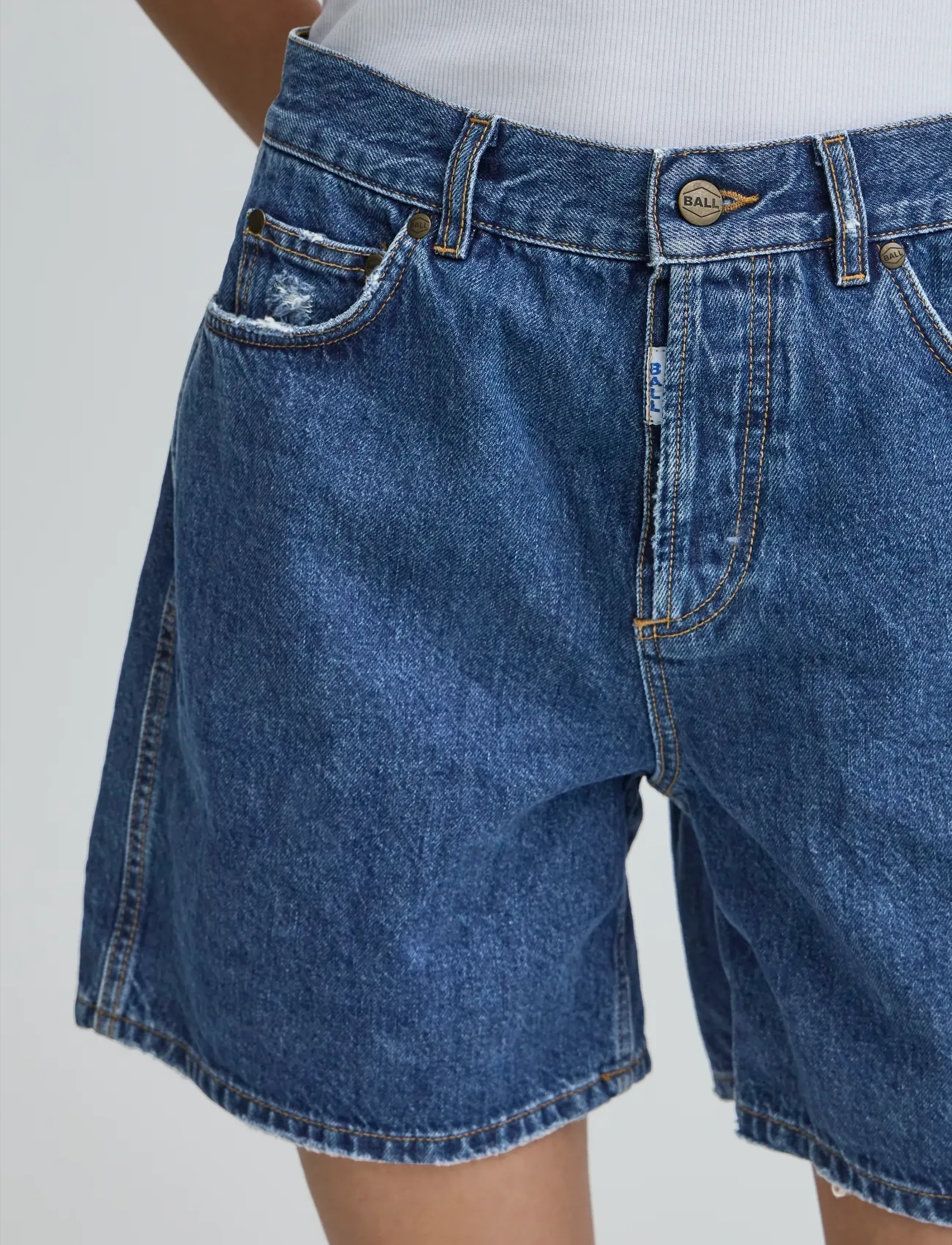 BALL - BASERRE DENIM SHORTS - shortsit - meduim blue wash - 5