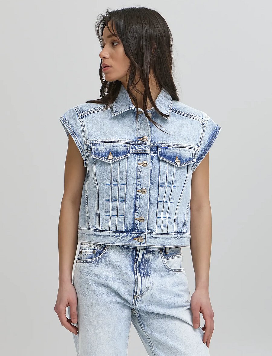 BALL - BAPIETRO DENIM SHORT WAISTCOAT - denim gilet - light blue denim - 3