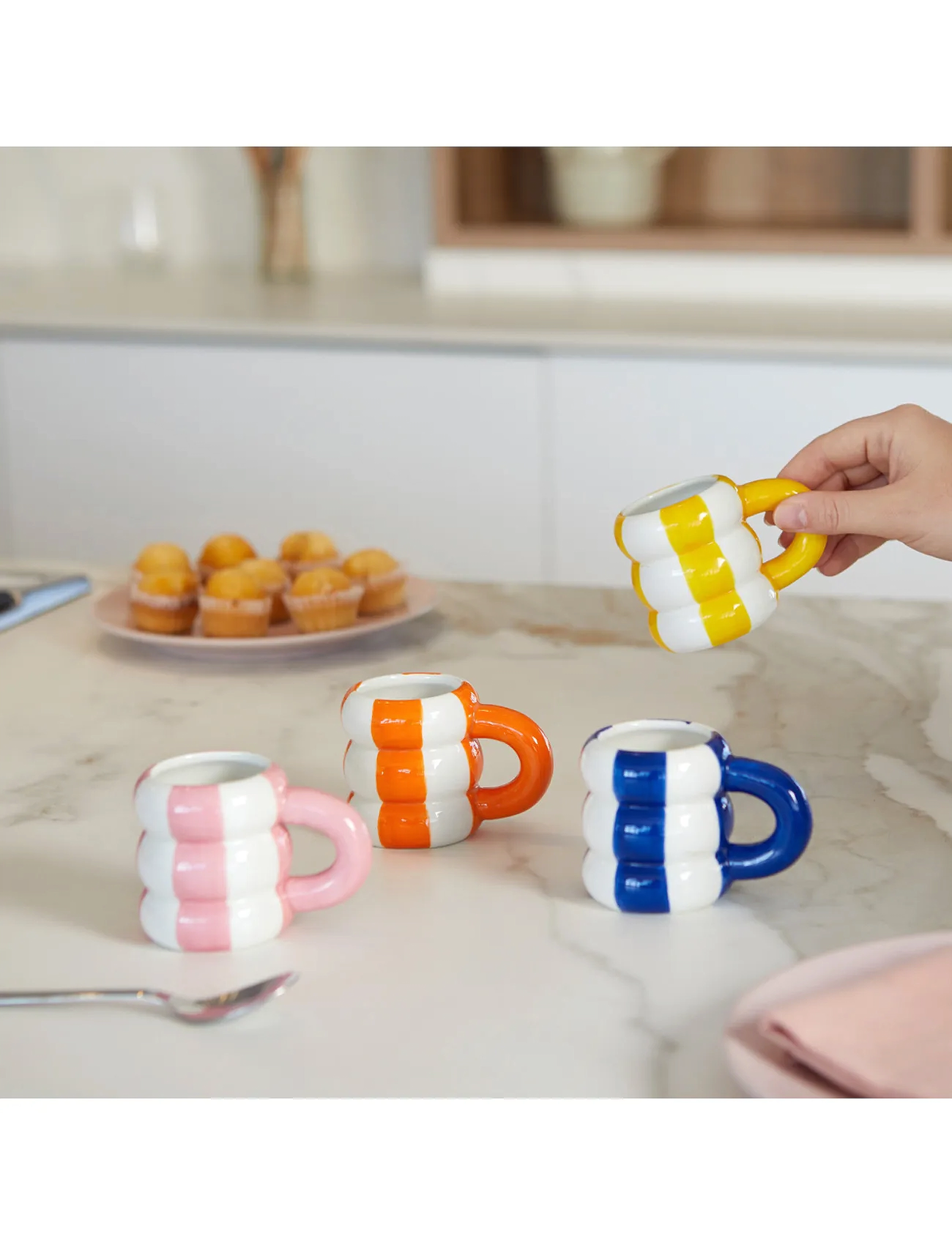 Balvi - Set of 4 Ceramic Coffee Cups Floats, mixed colors - kaffetassen - multicolored - 4