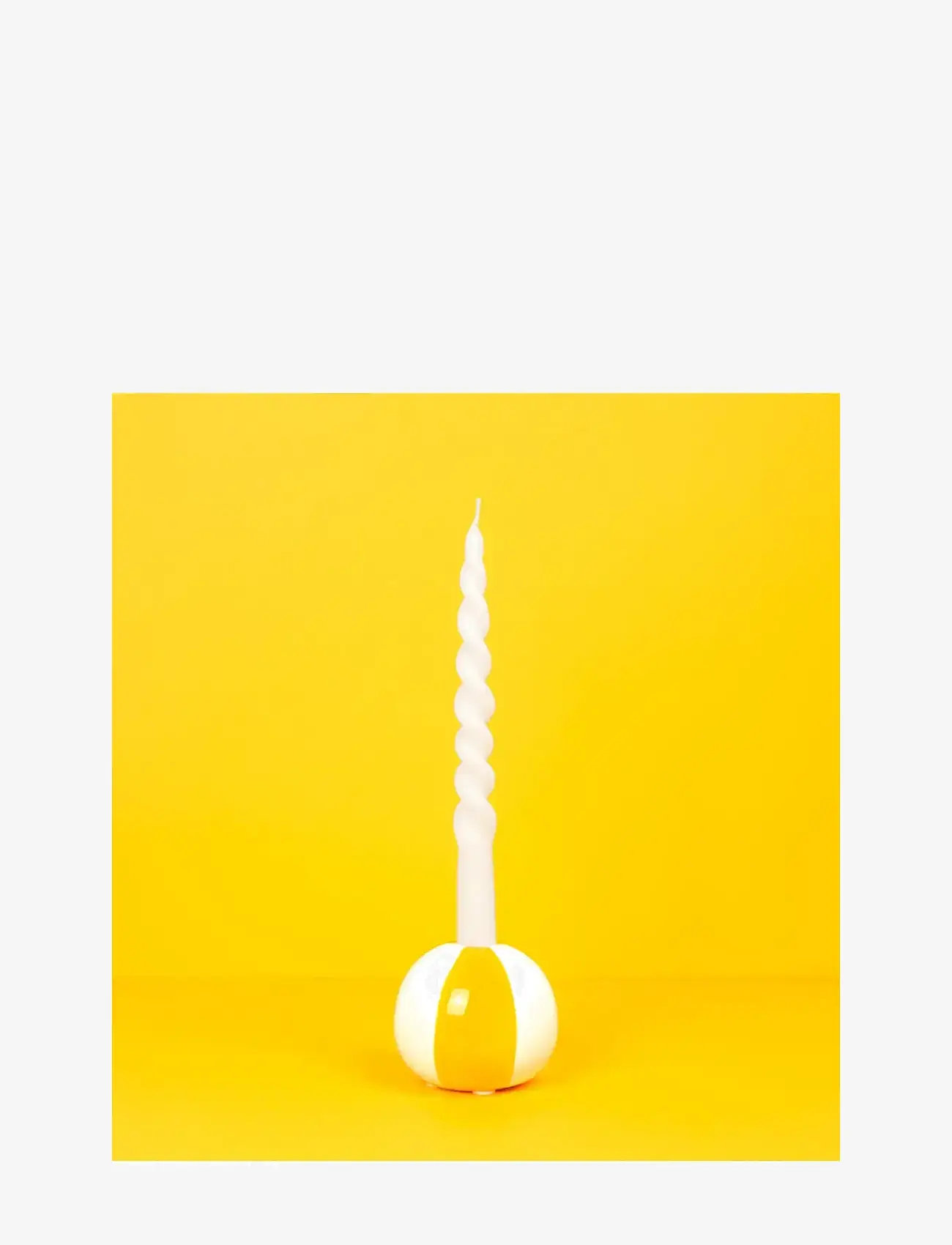 Balvi - Ceramic candle holder Beachball, Yellow 8 cm - kerzenständer - yellow/ white - 2