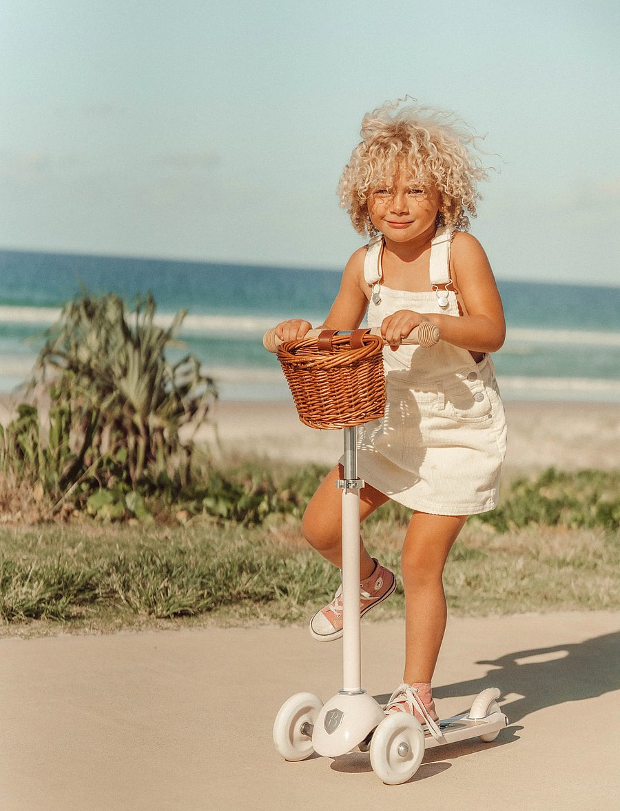 Banwood - BANWOOD 3-WHEEL SCOOTER VINTAGE CREAM - løbehjul - cream - 0
