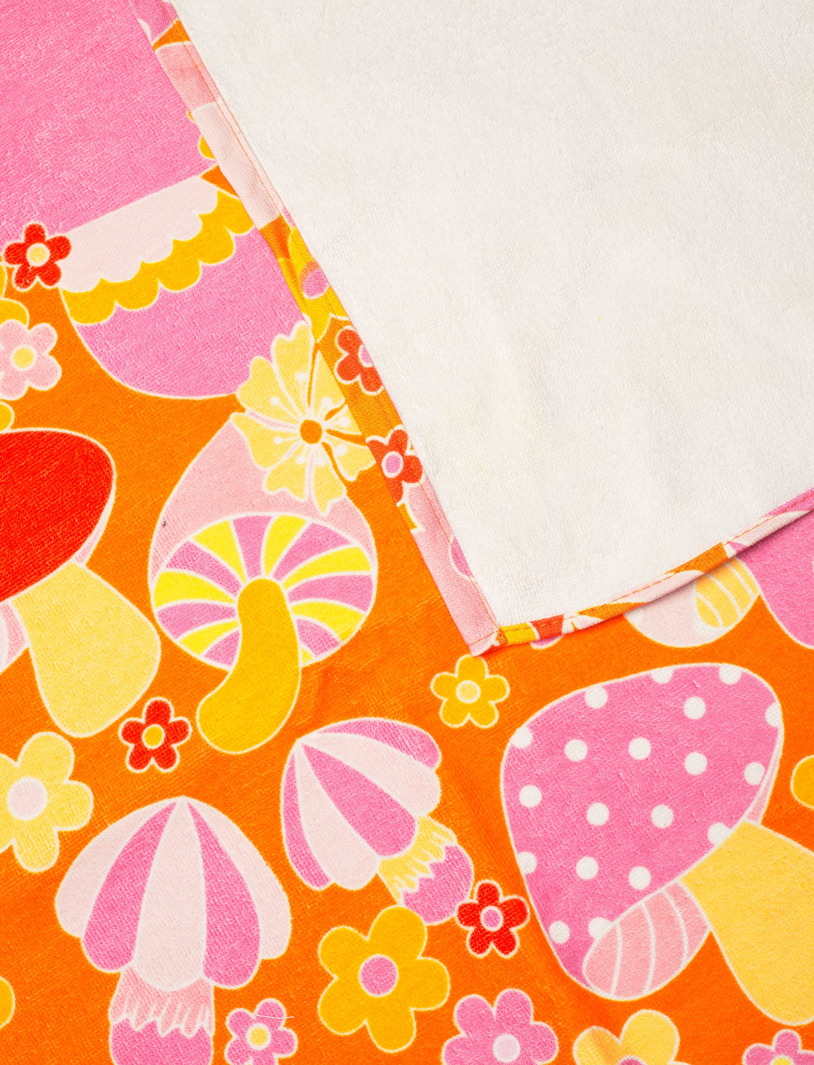 Barbara Kristoffersen by Rosemunde - Towel 100x150cm - shiitake orange print - 3