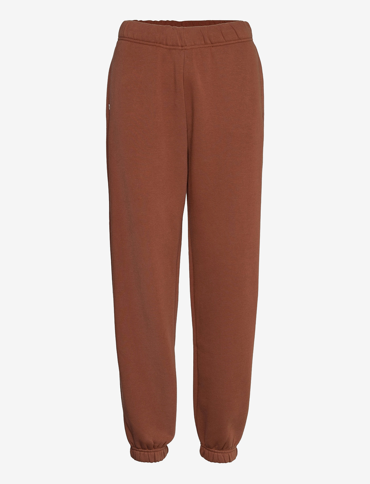 CHOCOLATE BROWN