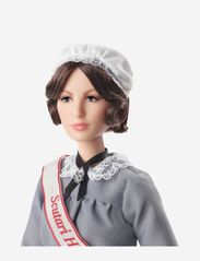 Barbie - Florence Nightingale Barbie® Inspiring Women™ Doll - dukker - multi color - 2