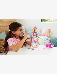 Barbie - Dreamtopia Twist 'N Style Doll And Accessories - laveste priser - multi color - 7