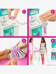 Barbie - FAST CAST CLINIC Playset - lekset - multi color - 1