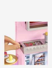 Barbie - Cook 'n Grill Restaurant-dukke og -legesæt - tilbehør til dukkehuse - multi color - 2
