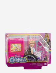 Barbie - Chelsea Wheelchair Doll - de laveste prisene - multi color - 5