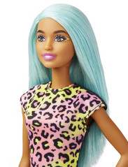 Barbie - Makeup Artist Doll - laveste priser - multi color - 4